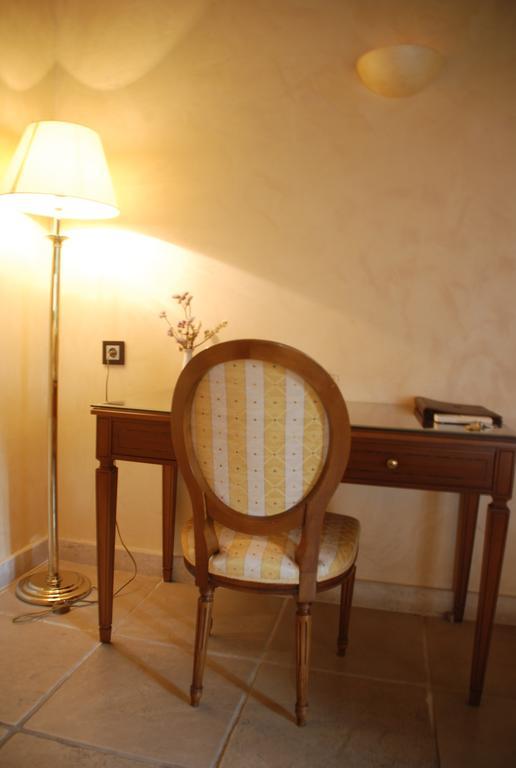 Familiensuite mit Balkon